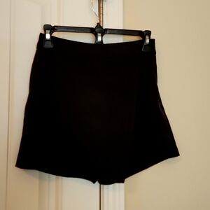 Sincerely Jules Ladies Small Black Skort